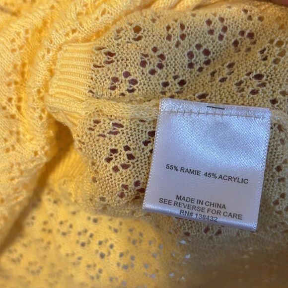 Modcloth Peplum Open Knit Pullover Size Small - Picture 3 of 6